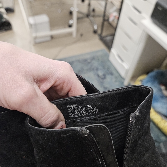 Betsy Johnson Heart Rhinestone Heels - Picture 3 of 13